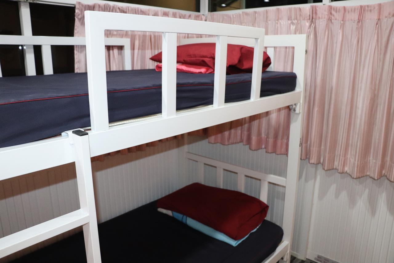 Ama Hostel Bangkok Exterior photo